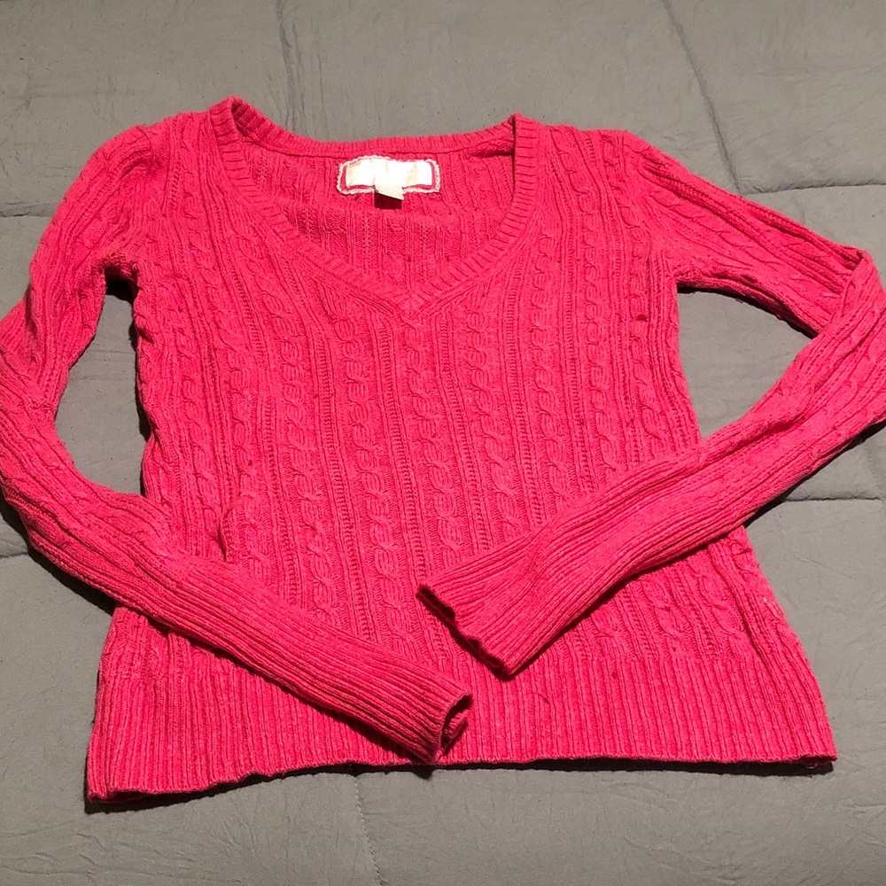 American Eagle Outfitters V-Neck Sweater in Vibrant Pink